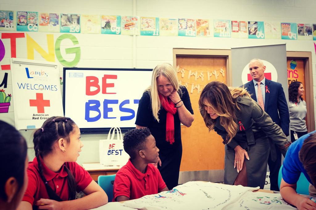 The White House (@WhiteHouse) on Twitter photo 2019-10-31 00:57:01 Today, @FLOTUS and @SecondLady traveled together to South Carolina in a joint effort to highlight emergency preparedness—plus, a special visit to service members and their families! #BeBest Details on their trip: 45.wh.gov/5yKBD8 Today, @FLOTUS and @SecondLady traveled together to South Carolina in a joint effort to highlight emergency preparedness—plus, a special visit to service members and their families! #BeBest Details on their trip: 45.wh.gov/5yKBD8