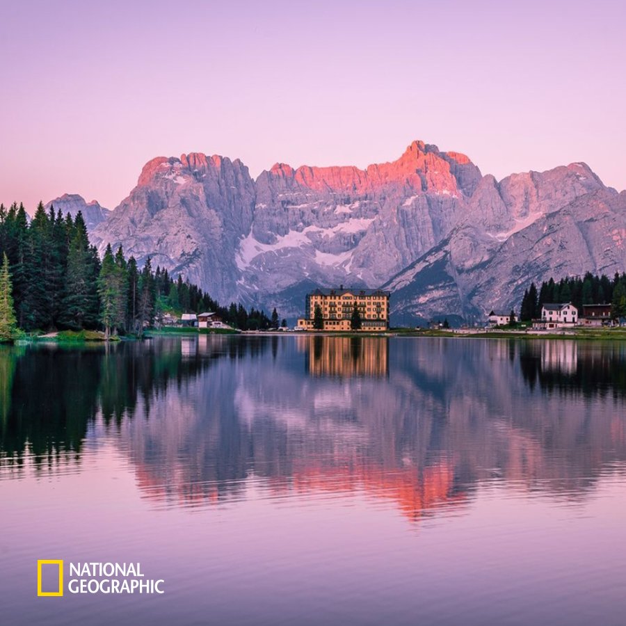 #NG오늘의포토

이탈리아 미수리나 호수의 풍경입니다.
⠀