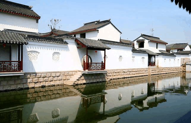 Chinese traditional buildings with Chinese grey roof tiles sfrooftile.com/products_list.…
