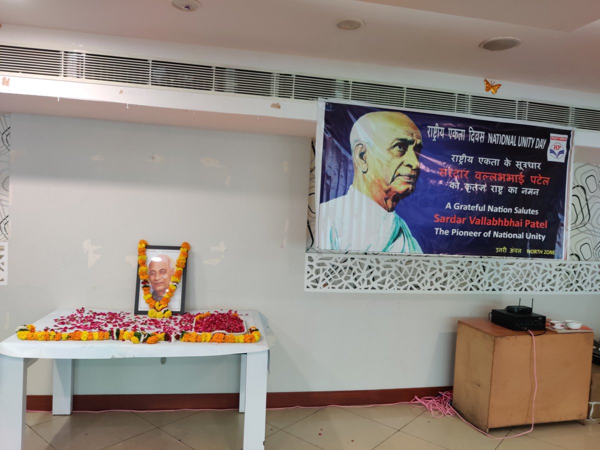 HpclNz's tweet photo. Rashtriya Ekta Diwas at CGMO-NZ. Floral tribute to Sardar ji and pledge administration to employees 
#RashtriyaEktaDiwas 
#NationalUnityDay 
@HPCL @Rg03Goel @msyadav1307 https://t.co/zliawurEv4