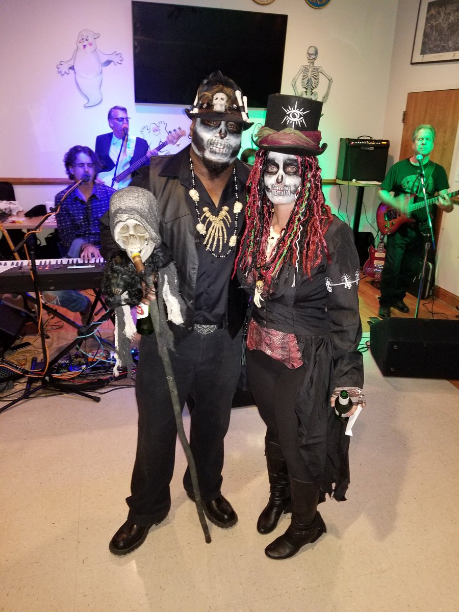 chainlink357's tweet photo. @RobinMeade Halloween party at VFW post 1503 in Woodbridge, VA. Jarrell and Chrystal dressed as Pappa Legba and his Voodoo Preistess. #MXPHALLOWEEN #MORNINGEXP https://t.co/p5VmiTZC0f