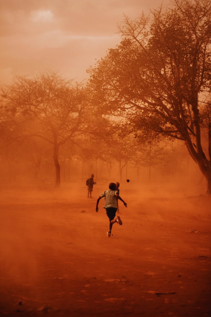 guthua_ugo's tweet photo. Scenes from a sandstorm I experienced a couple weeks ago working with @brightstartfoundation down in Kithimani, Machakos County, Kenya. https://t.co/EVilTSaT1T
