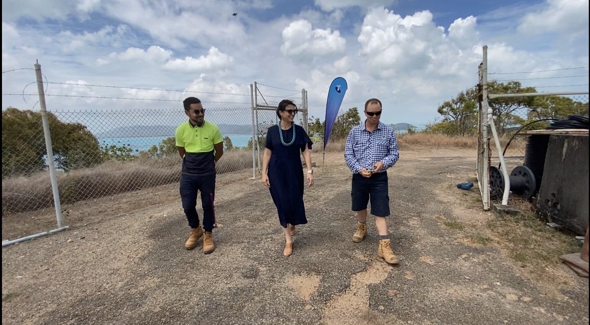 andy_penn's tweet photo. We’re committed to removing the digital divide faced by remote communities. This week @Telstra is announcing an important upgrade for the Torres Strait region, with 14 of the region’s islands to receive 4G coverage by 2021. https://t.co/QCTaSNcvfg