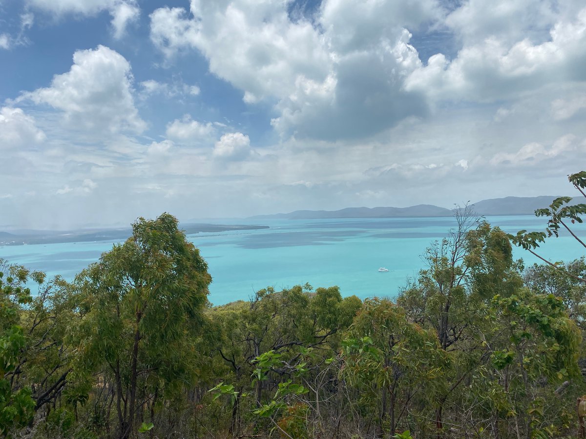 andy_penn's tweet photo. We’re committed to removing the digital divide faced by remote communities. This week @Telstra is announcing an important upgrade for the Torres Strait region, with 14 of the region’s islands to receive 4G coverage by 2021. https://t.co/QCTaSNcvfg