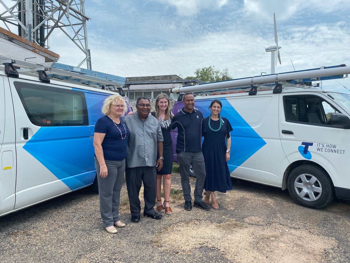 andy_penn's tweet photo. We’re committed to removing the digital divide faced by remote communities. This week @Telstra is announcing an important upgrade for the Torres Strait region, with 14 of the region’s islands to receive 4G coverage by 2021. https://t.co/QCTaSNcvfg