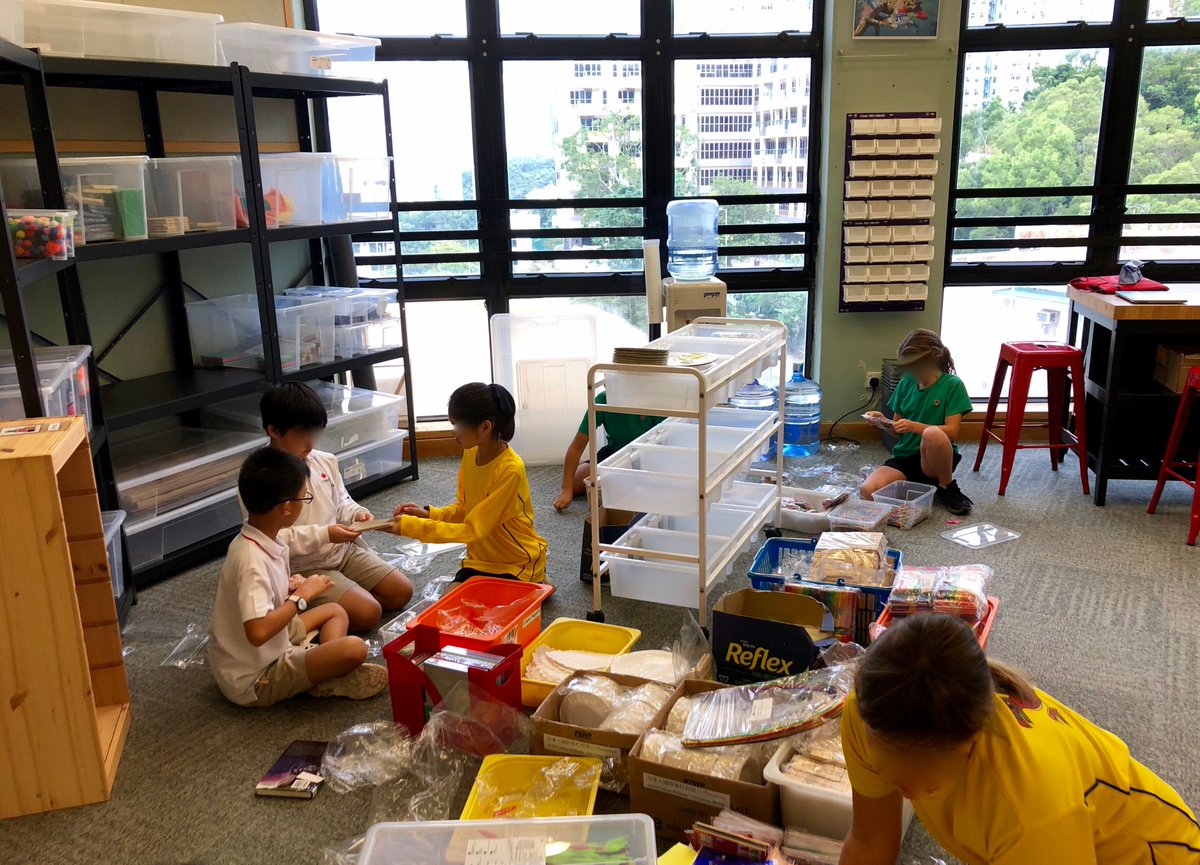 SuzanneMcClusk1's tweet image. Recognising and embracing the library&apos;s role as no longer the keeper of the books. Our students in the LS at CDNIS can learn in an active, engaging and dynamic space as we embrace the new maker space. #cdnisls #projectinnovate #libraryspace