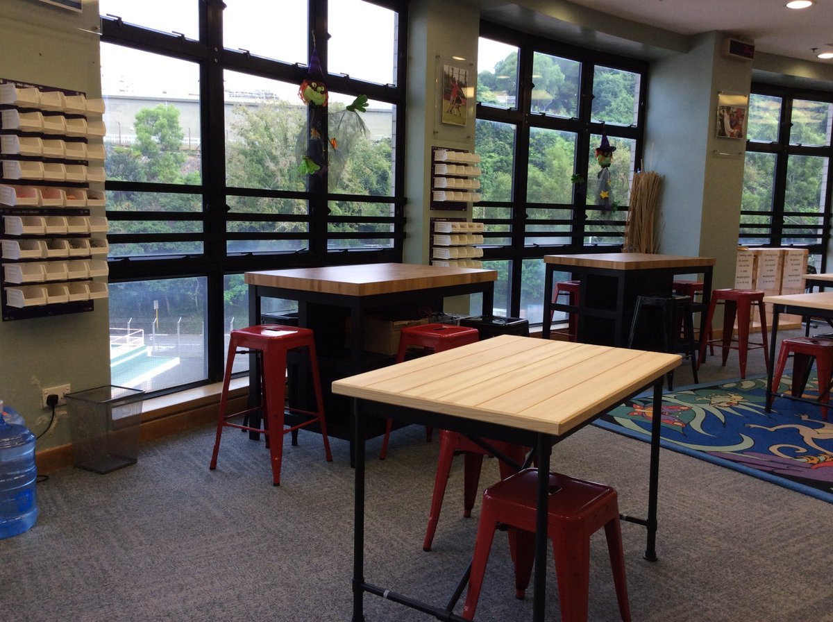 SuzanneMcClusk1's tweet image. Recognising and embracing the library&apos;s role as no longer the keeper of the books. Our students in the LS at CDNIS can learn in an active, engaging and dynamic space as we embrace the new maker space. #cdnisls #projectinnovate #libraryspace