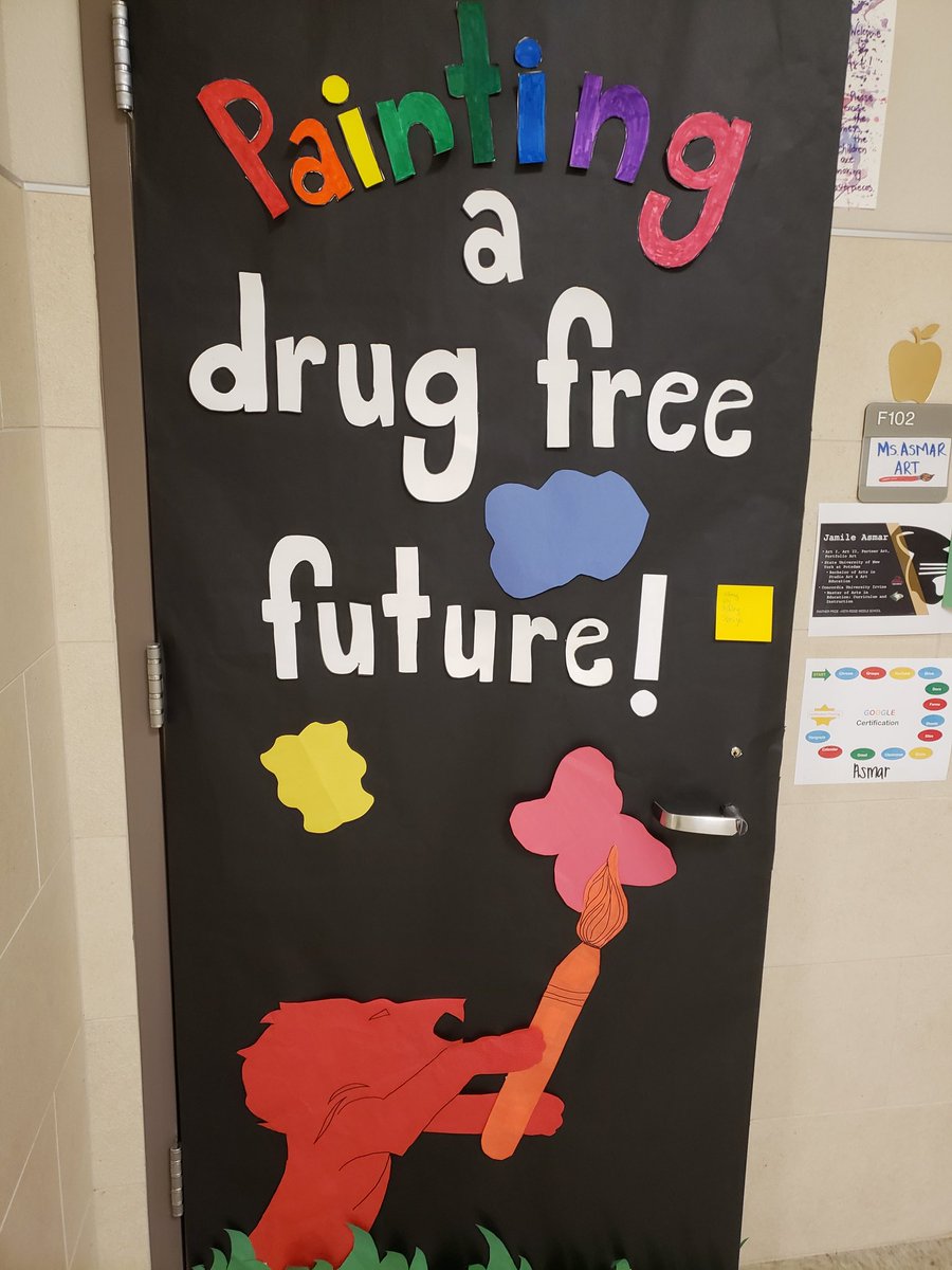 VistaRidgeMS's tweet photo. VRMS students  worked hard to send a Drug Free message with door decor! WAY TO GO VRMS LIONS!  #celebratekisd #vrmsintentional #strongerinthepride #lionsheart https://t.co/QItEFDYOf9