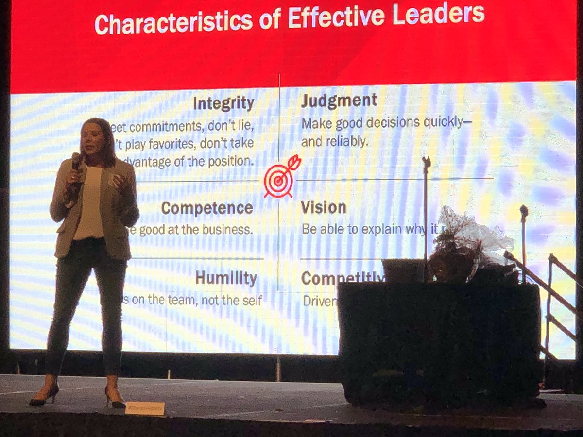 DanWeinstein_CO's tweet photo. @mrtraxson speaking at #disrupthrDen about characteristics of effective leaders. Leaders are not determined by a title, but by how they act! https://t.co/iteiguinSy