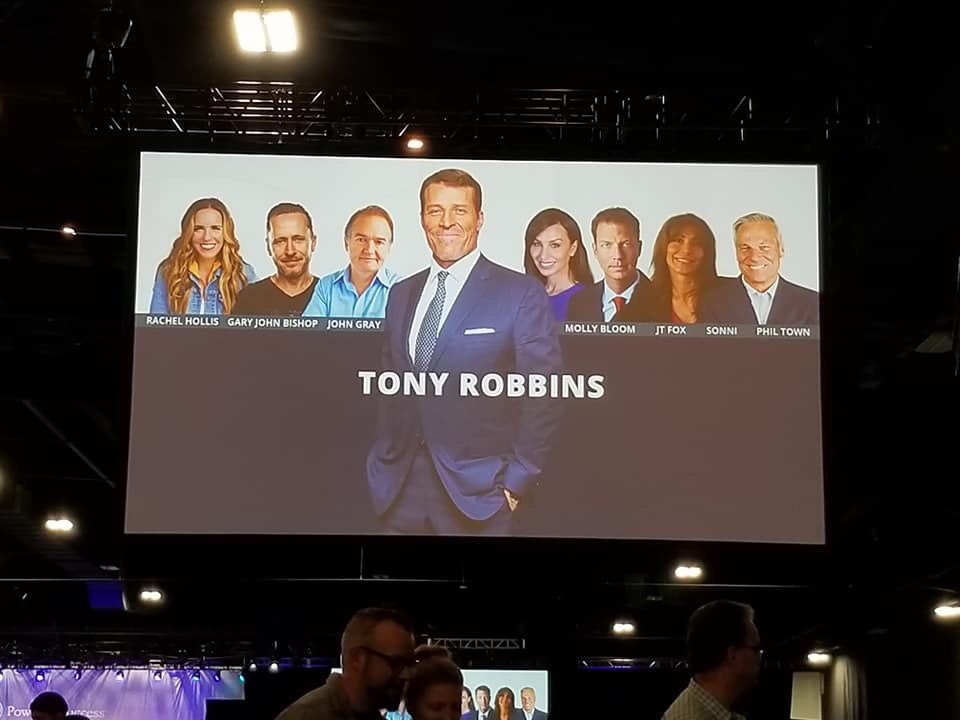 DonnaRandF's tweet photo. About today ...
Such an inspiring day.
Hearing from this amazing line up.
So many amazing moments and experiences in a 12 hour period.
10,000 excited people.
Unbelievable energy ππ»ππ»ππ»
#powerofsuccess #inspiringday #mollysstory #energyoverload #mycupisfull #lifeexperience https://t.co/afVphyfHLe