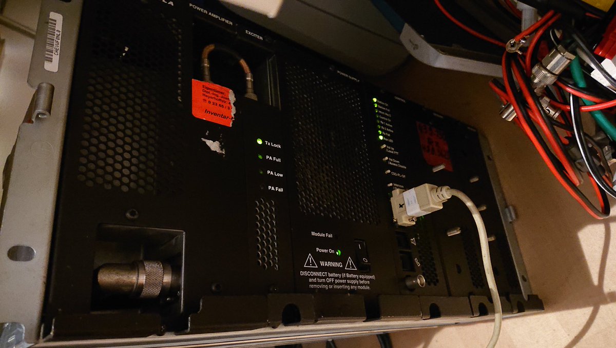 flo_0_'s tweet photo. Made another #Motorola #Quantar repeater capable of connecting to @G4KLX's reflectors. 😎✌️ #hamradio https://t.co/IOQBqkZwy8