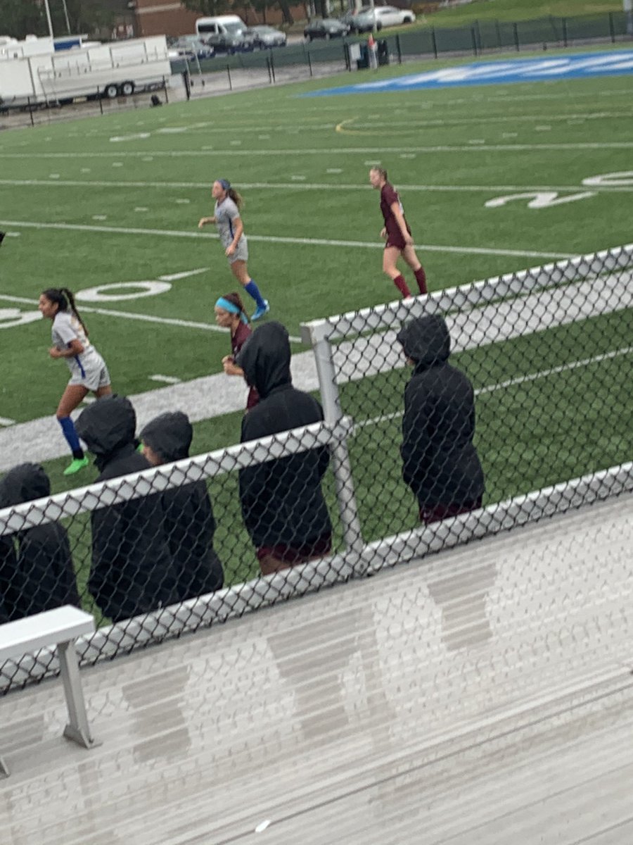 julie7175's tweet photo. They say timing is everything.. soo very proud of her.. love seeing her beyond happy doing what she loves💕#doubleovertimewin #FALCONFAMILY https://t.co/Cw2SlmaiwE