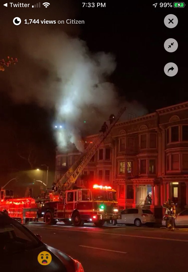 SFFDPIO's tweet photo. #MASONICFIRE UPDATE CREWS ARE BATTLING THIS 3RD FLOOR FIRE AT 1004 MASONIC - 3 STORY RESIDENTIAL BLDG. NO INJURIES REPORTED PLEASE AVOID AREA AS WE CONTAIN THIS FIRE (Photo credit Citizen app) https://t.co/17h4W17JCt