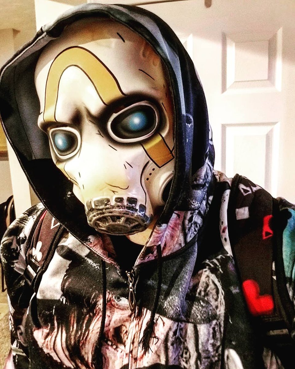 horrorcrawler's tweet photo. We all go a little mad sometimes - Billy Loomis
#borderlands3 #borderlands #borderlands2 #gamer #gaming #gamingmemes #followers #psycho #borderlandspsycho #gamerforlife #gamerlife #steampunk #mask #maskcollector #maskcollection https://t.co/MmJt4Wkpd9