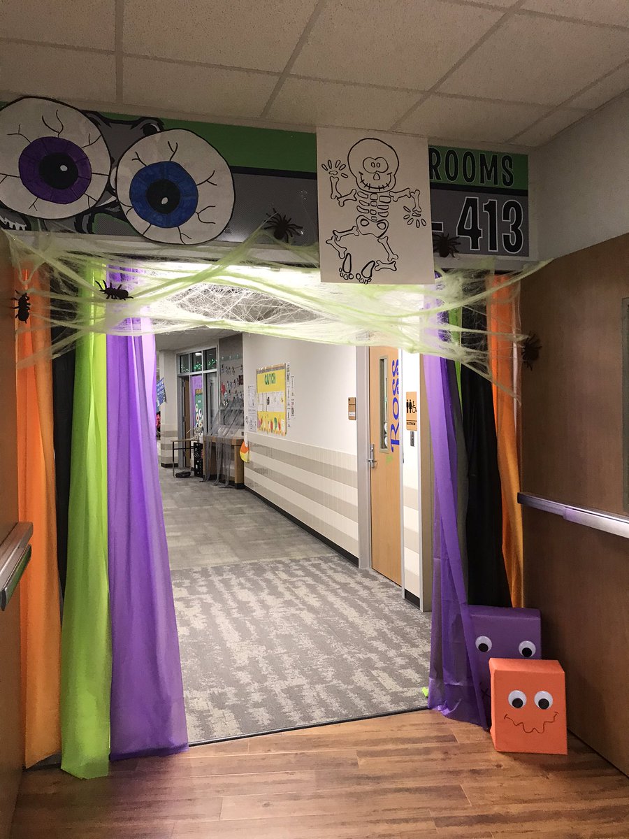 LeMeilleur4thgr's tweet image. Fourth grade has the BEST homeroom moms! They really helped us kick our game up a notch. #MathisNOTScary #ACECubs #4th4ever