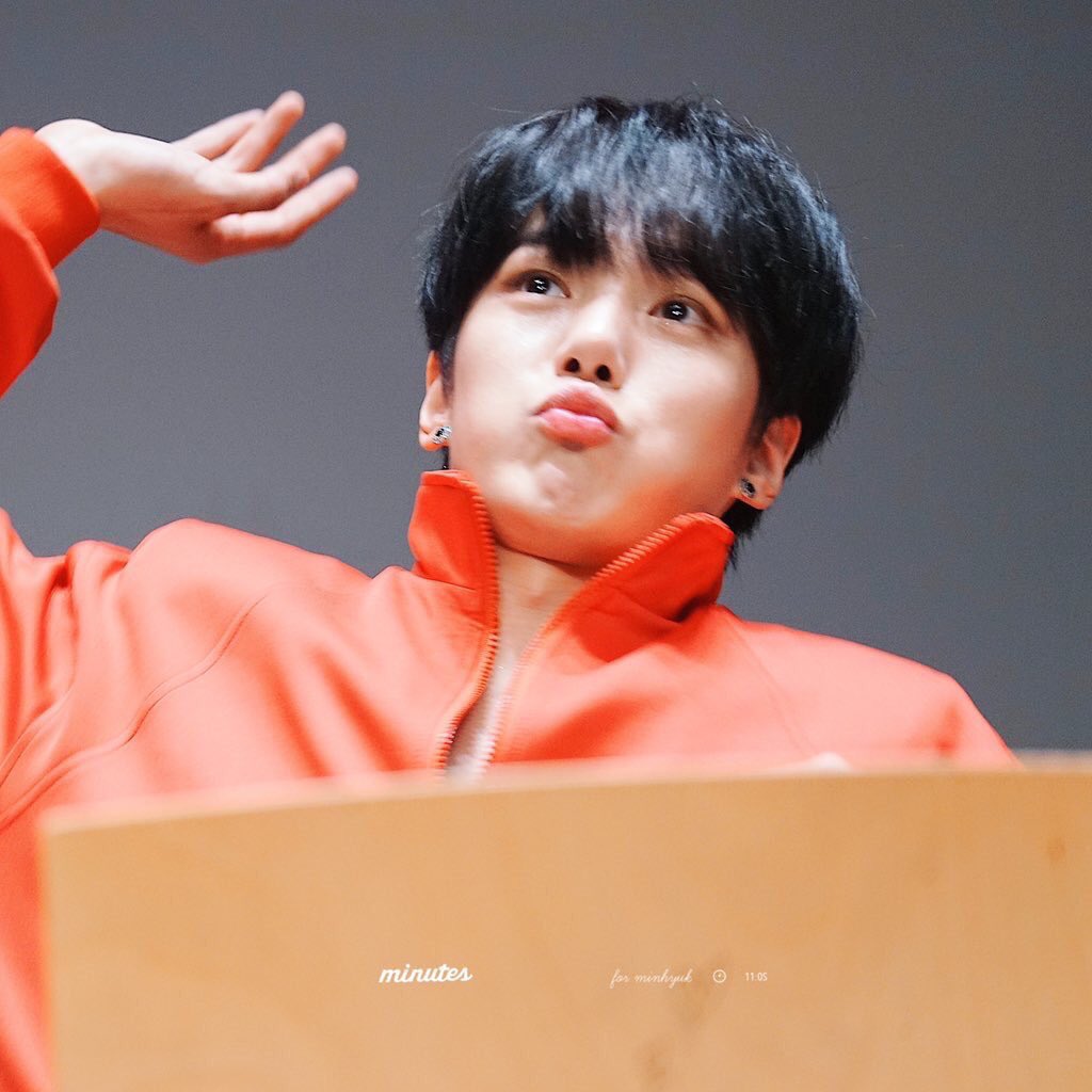 worldscheekies's tweet photo. minhyuk from monsta x https://t.co/H8t8ldhoHx