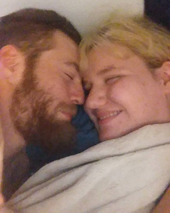 My happily ever after https://t.co/LvTMx3oW9p