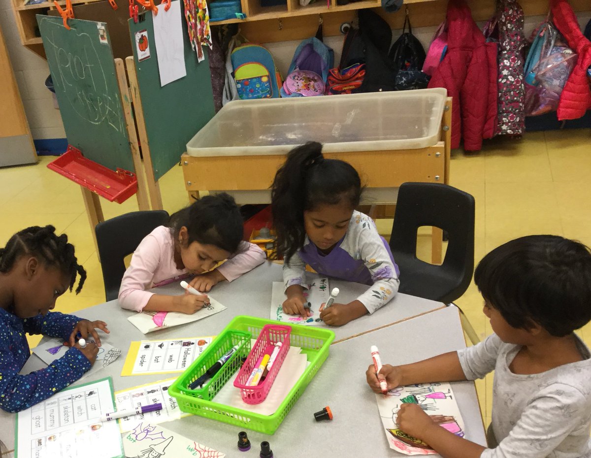 MrsCISmith2's tweet photo. The students really enjoyed drawing and labelling their Halloween pictures. https://t.co/GtmBKeCfFz