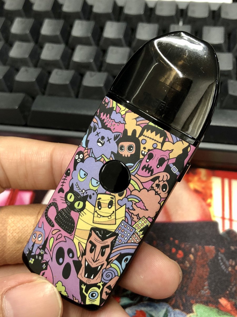 kakkajp's tweet photo. Happy Halloween!
I will have time with pretty, fascinating and delicious ghosts.🤔
#Halloween #VAPE #jesterpod https://t.co/SyI3CAsAn5