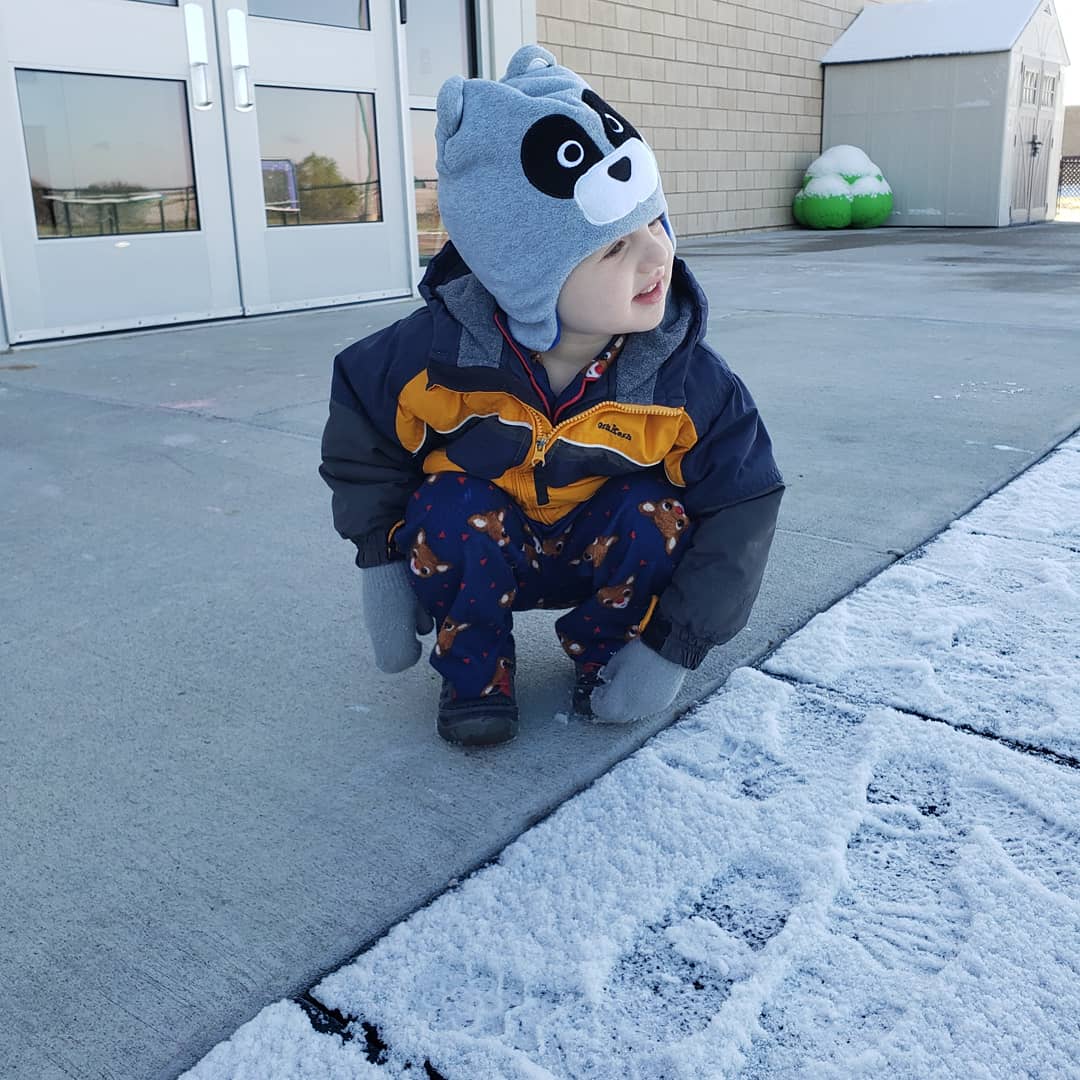 BluejayPreK's tweet photo. Our first snow melted quick, but the kids had a blast! #BluejayBeginnings #MorrisJays https://t.co/fsO16Isgj3