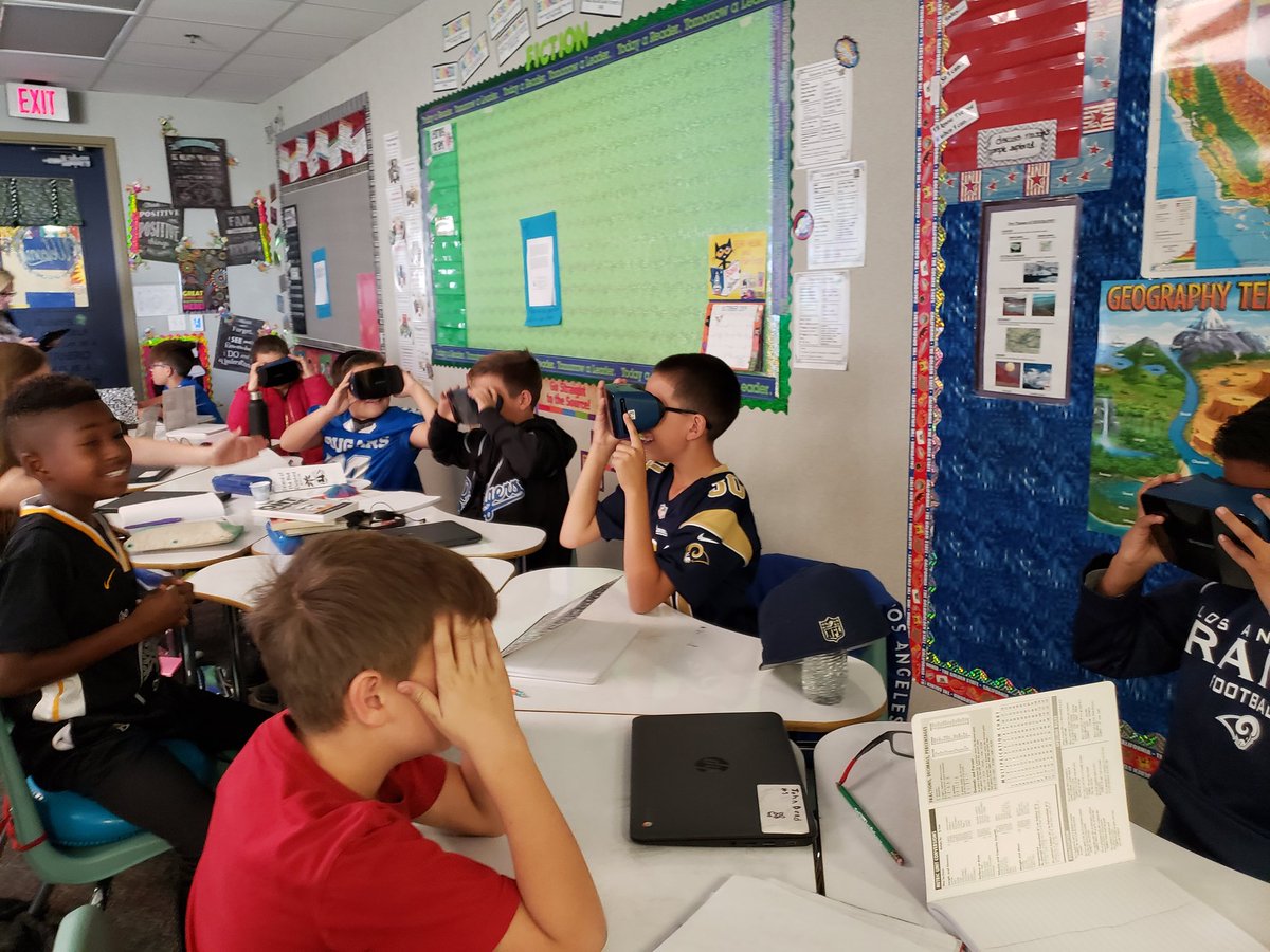 BrooksideSTEAM1's tweet photo. .@Beaumont_SD @keels_chauna @tdav8 @mgriffin_bmt @Ali_Shrive A huge shout out to @Sheila_RO1 for coming in and blowing my student's minds today. She walked them through a cool lesson on the structure and functions of different animals eyes! Amazing!! #makingleaps https://t.co/SXGMWXAhVv