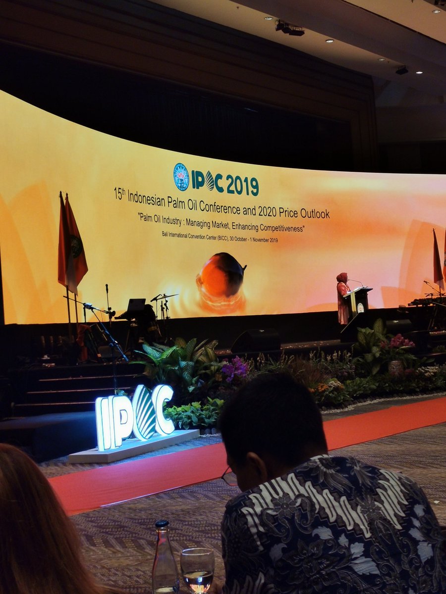 YusofBasiron's tweet photo. IPOC 2019 Started this morning and palm oil prices are rising as the  market is more aware of the real  supply and demand outlooks for the near future. https://t.co/dkWRHfcS4v