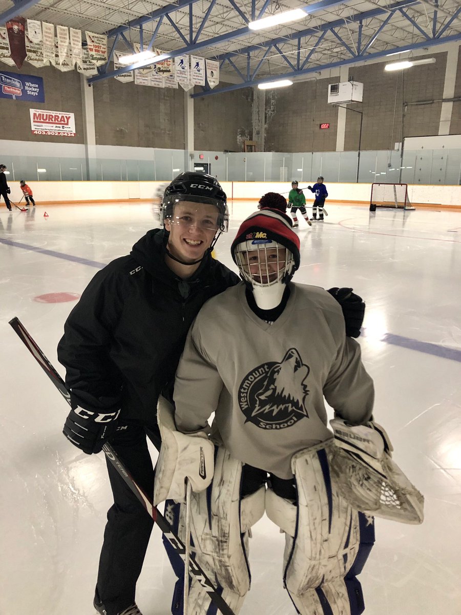 jaevonbuschlen7's tweet photo. Had an awesome day at the Hockey Canada Skills Academy Summit today! Thank you @OkotoksOilers @TheAJHL #winterclassic https://t.co/mlFMGBQ0F1