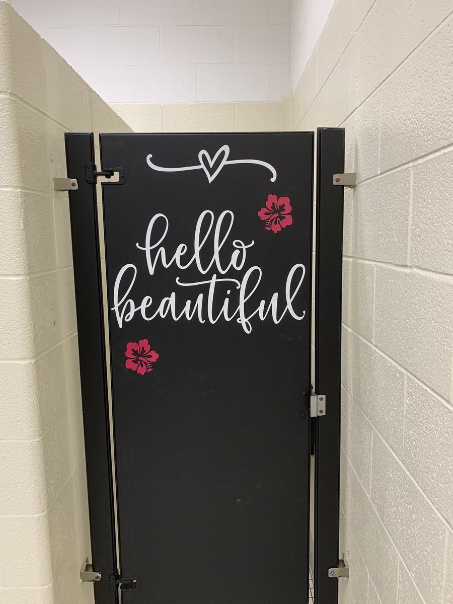 fssdMES's tweet photo. Encouraging kindness and positive words everywhere at Moore Elementary! #bathroomstalls #MooreSoars https://t.co/GvThTrY4OT