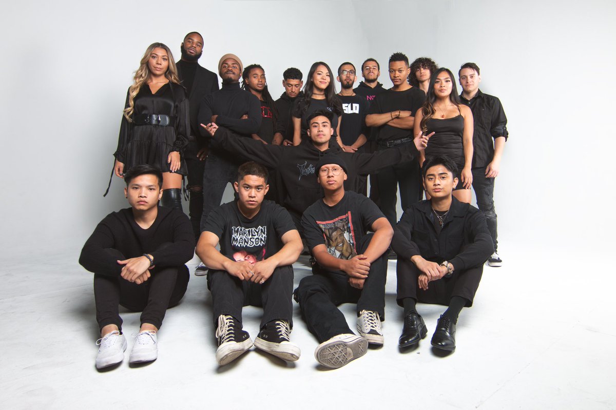 thenoirmovement's tweet photo. “TO CREATE AND MANIFEST ARTISTIC MOVEMENT TO THE PUBLIC THROUGH MEANS OF MUSIC, ART, PRODUCTION, FASHION, POETRY, AND CULTURE” 

shot by @_Joshuav 🖤 https://t.co/I0TzGp12UX