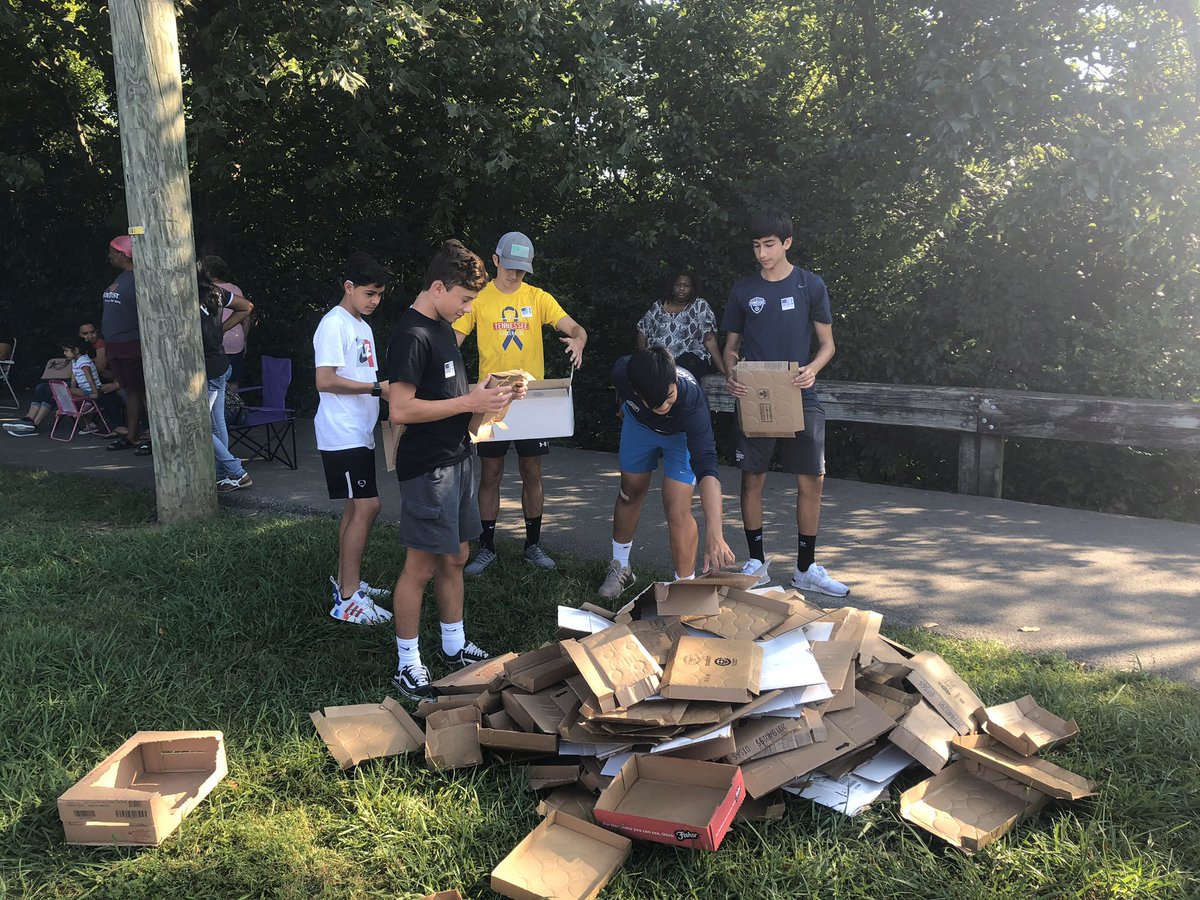 KeinerDylan's tweet photo. Happy to help the community #onegenaway https://t.co/fuVGsJGMkD