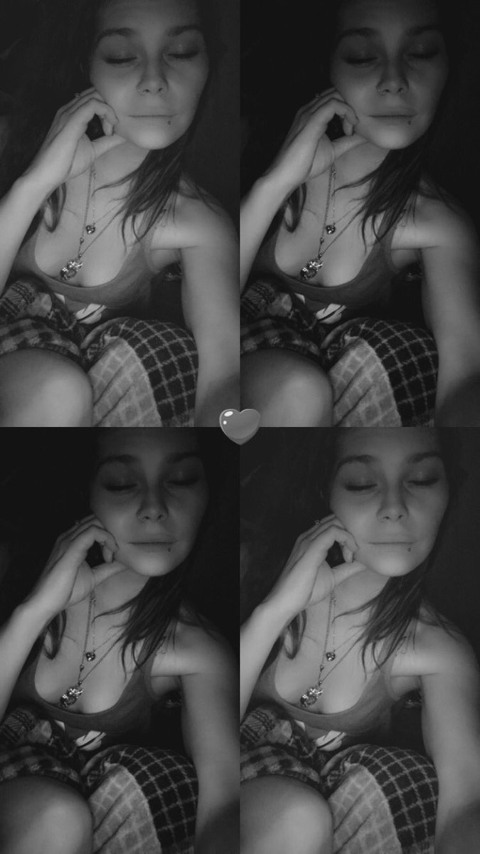 Jaderourke94's tweet photo. Lonely night makes for a cluttered mind https://t.co/JT3c2jbOMx