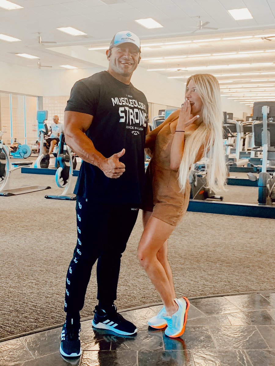 Barbiebronceadora tweet media