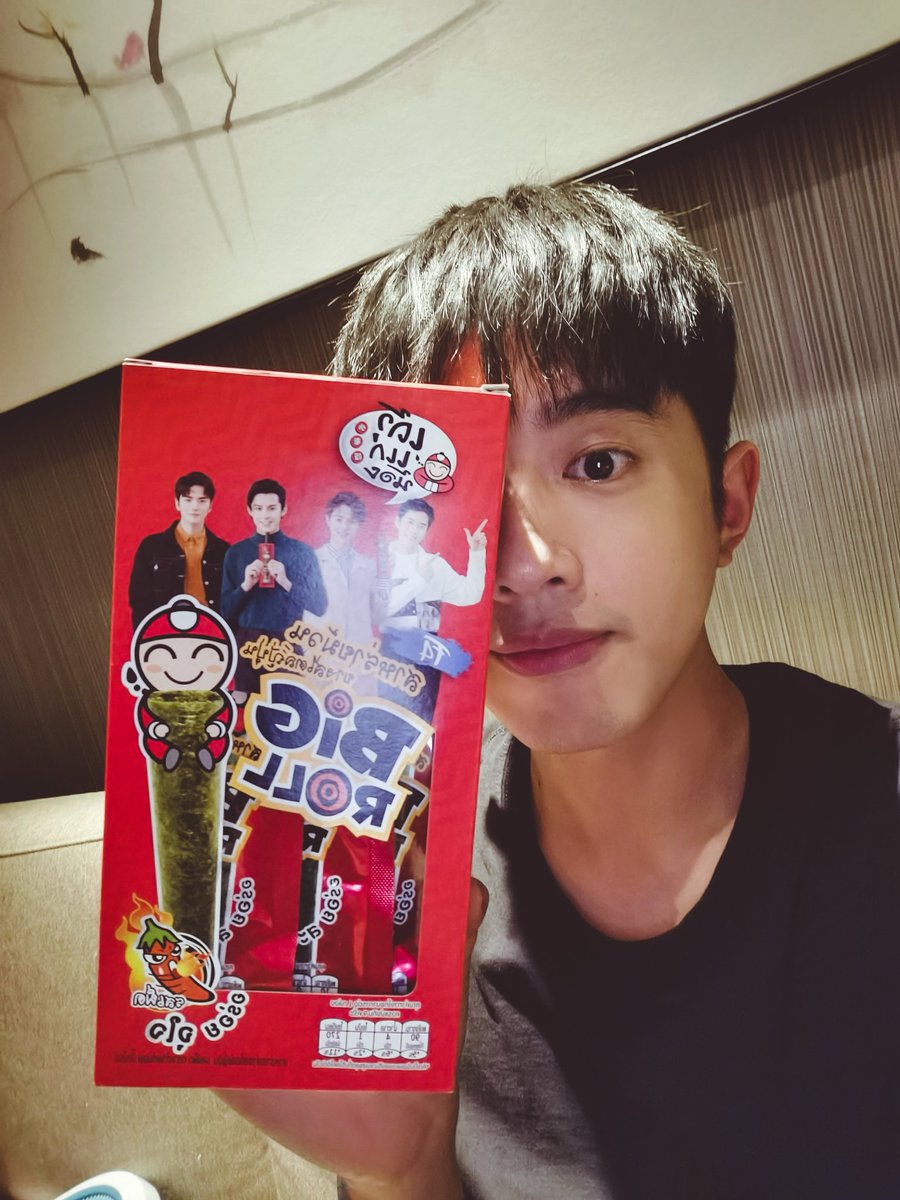 LEON_LEONG_'s tweet photo. 吃了吗😏 #TaokaenoiXBigroll #TaokaenoiXF4 https://t.co/YVHKP4lpx9