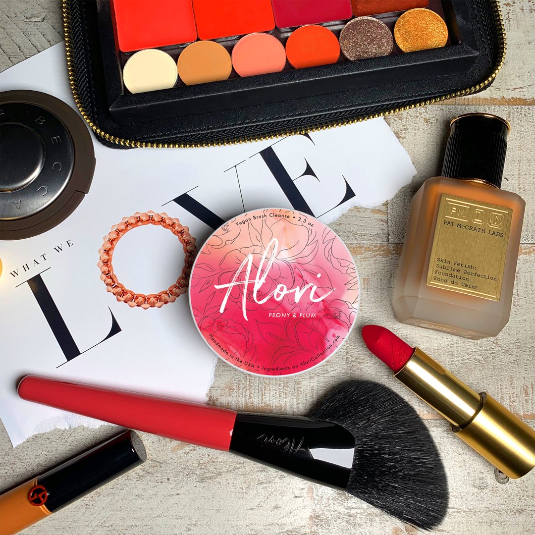 🔥 PRE-ORDERS AVAILABLE NOW! 🔥
▪️#AloriCollection #CleanBrushGang #AmaranthPinkDeluxeSeries #BrushCare #BrushCleanse #BeautyTools #Beauty #Lifestyle #Cosmetics 🖤 BlaxicanOwned▪️