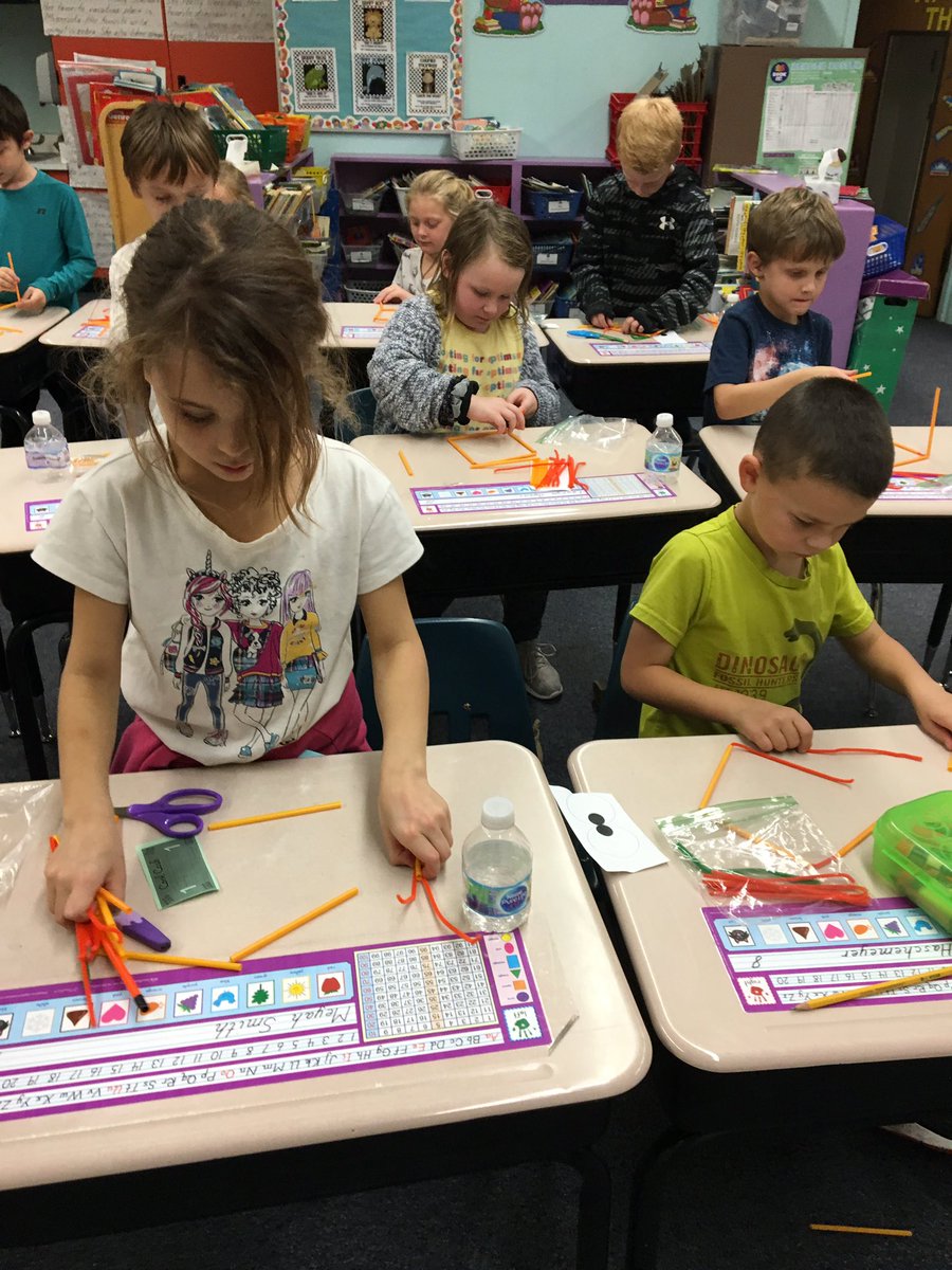 SandmanGrade1's tweet photo. Today’s Makerspace challenge: Make a square pumpkin from straws and pipe cleaners. First graders showed perseverance and success! @Westview66 #westviewproud https://t.co/UQU74lHLGh