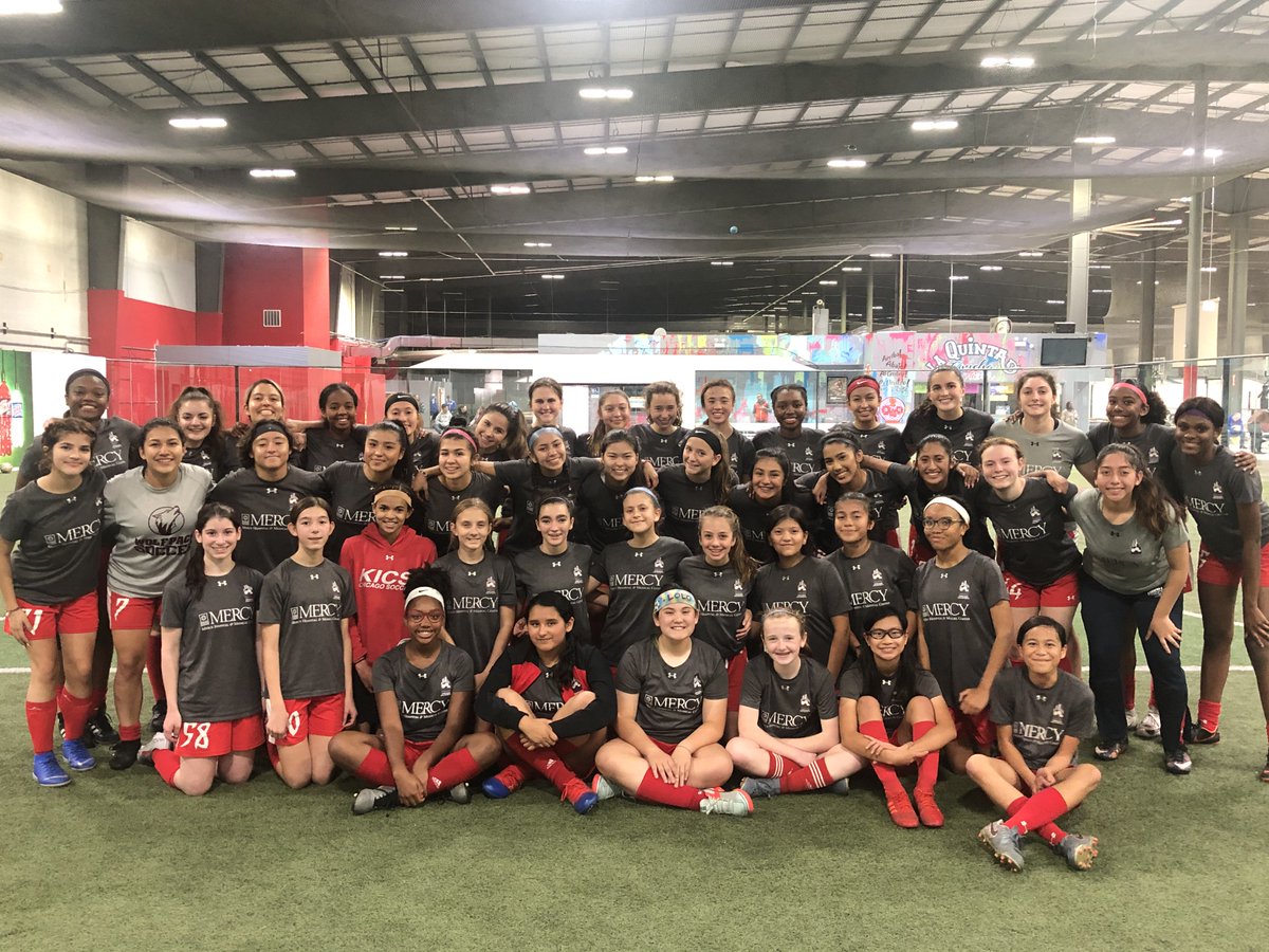 kicsfc's tweet photo. Bad weather? No sweat! A chance for our champs to train, push, grind and test themselves against each other! All done with a smile too! #GIRLpower #chicagoKICS #chicagosoccer https://t.co/GpXMKi5Kq4