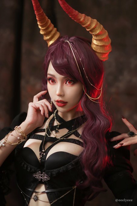 Twitterのコスプレ画像3