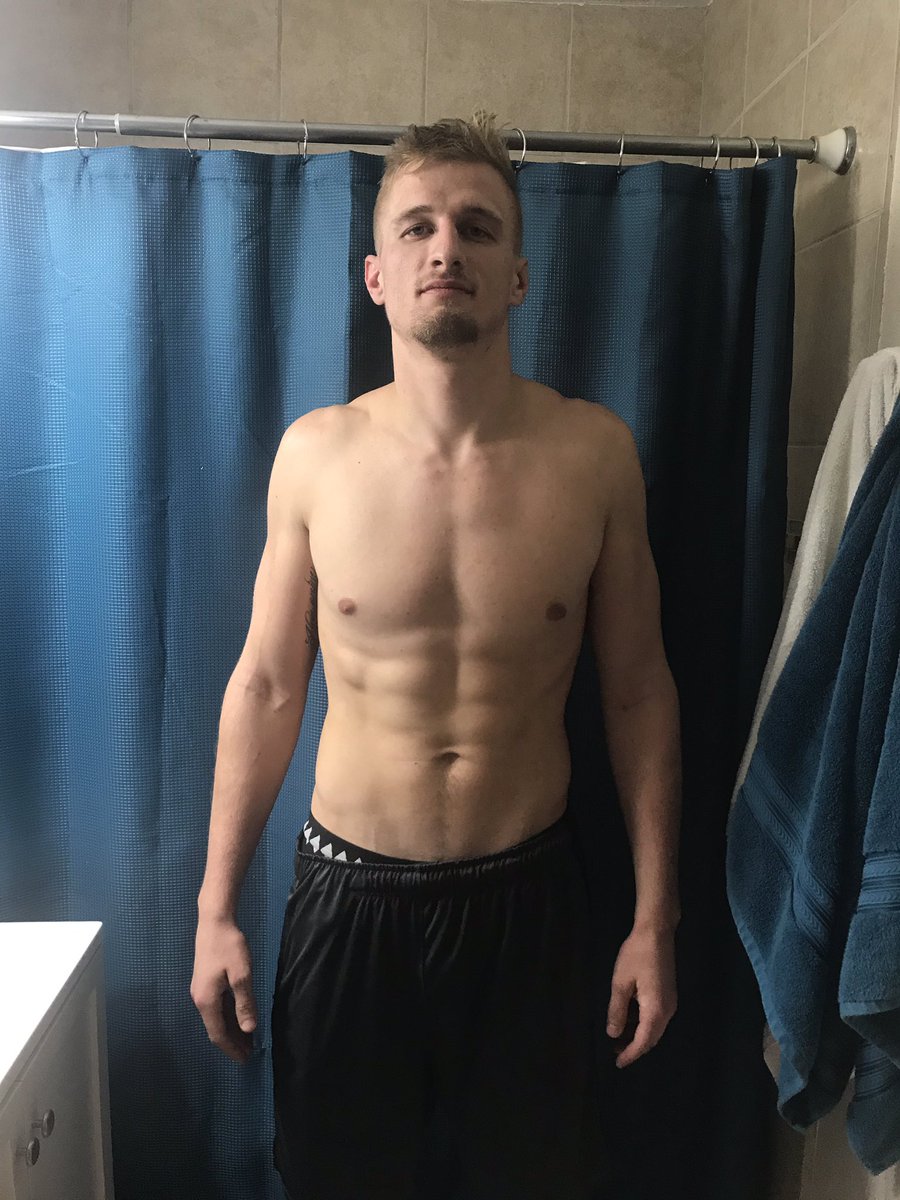 boonesquad333's tweet photo. A good flex deserves to see more than one social media platform 🤷🏼♂️ #TankGang #LiveLean #LvLUp https://t.co/aUwC6pGmA1