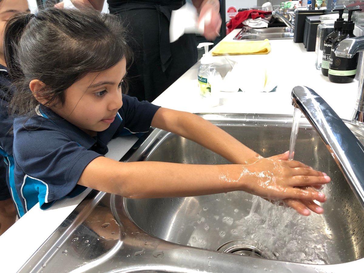 StLukesMP's tweet photo. The definition of a brave teacher: Mrs Atkins and Mrs Aggarwal are teaching 40 Stage 1 students how to cook Mars Bar Slice this afternoon in Activities Club! Good Luck! #yum #extendedschoolday #learningbasedactivities https://t.co/1MSwI9aSie