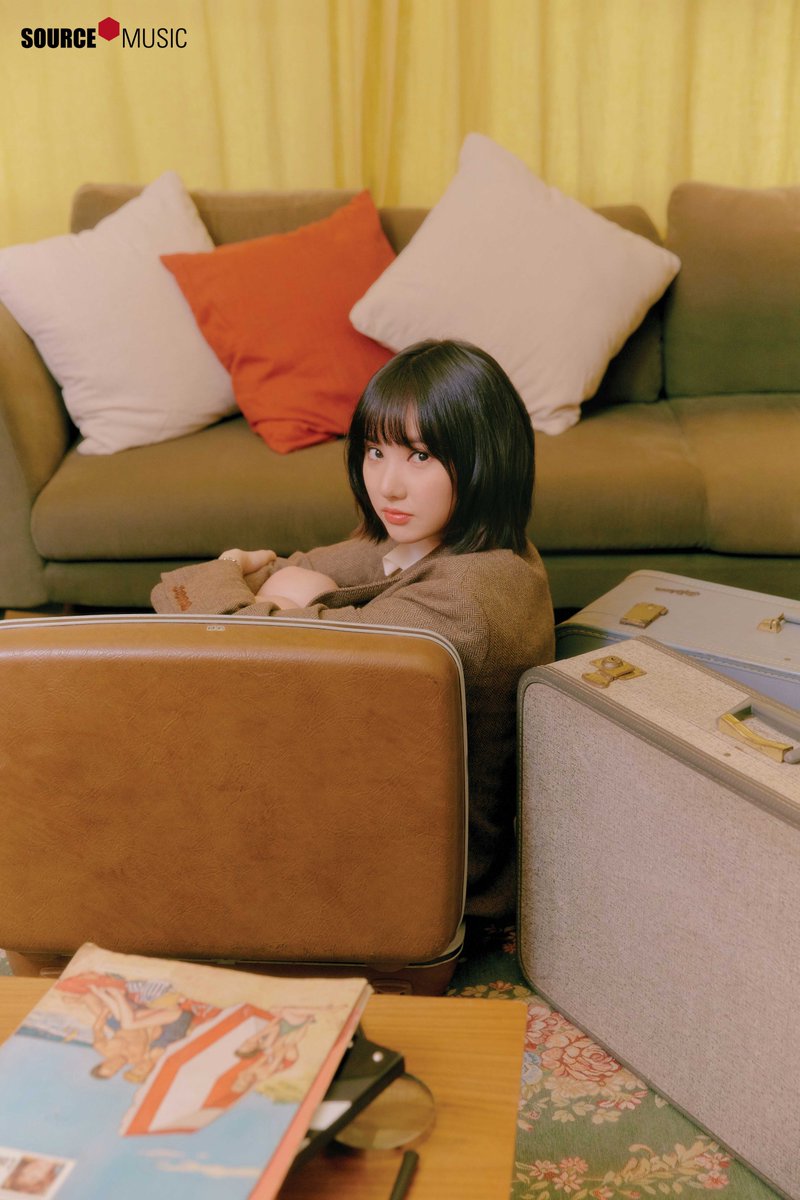 [🗓]
 #여자친구 #GFRIEND
 2020 SEASON'S GREETINGS
 #TRIP_TOGETHER_MEMORY 

 ✈️ PREVIEW 1