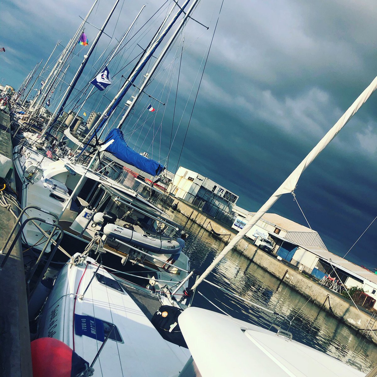 VanillaIslands2's tweet image. Les #IlesVanille ont accueilli hier les 22 participants du #WorldArc ! ⛵️
22 bateaux pour une course de plus d’un an autour du monde! 
Escales à #Maurice et à #LaReunion ⛵️