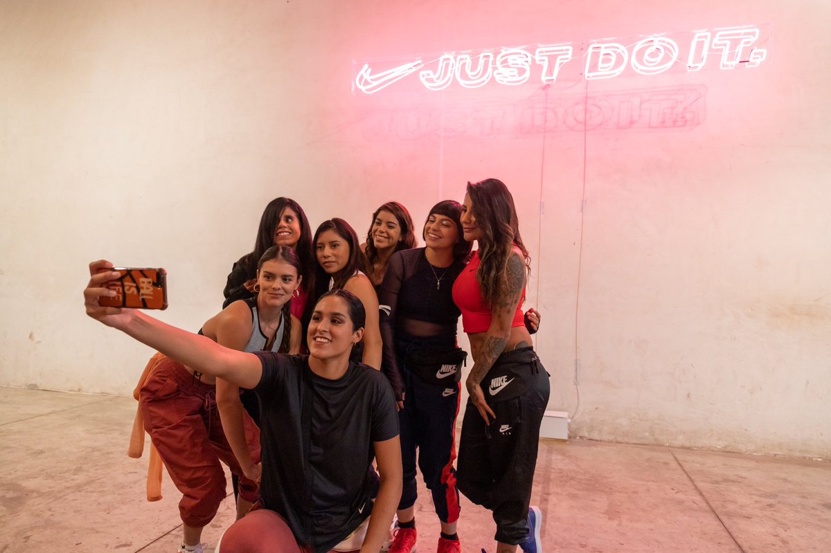 Eleven Legends tweet media