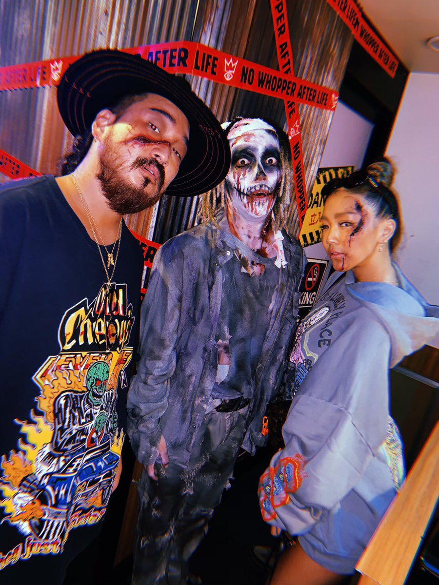 kogenatsu's tweet photo. Burger🍔King
Thanks for inviting me to pre-opening at Shibuya ghost store!! 👻
Halloween limited ghost whopper yum! 💕
@BURGERKINGJAPAN @burgerking
#burgerking #halloween #ghostwhopper
#shibuya #tokyo #バーガーキング #ハロウィン
#kogenatsu #焦げNATSU #こげなつ https://t.co/8l8ZfQnCYV