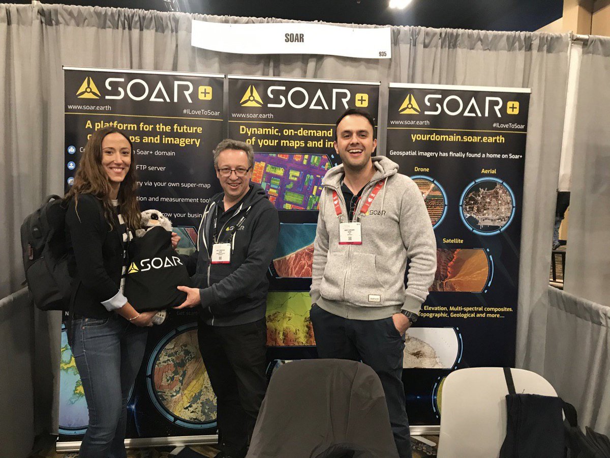 SoarAtlas's tweet photo. That's a wrap here at Commercial UAV Expo 2019 Las Vegas. Congrats to our lucky winner who took away our Soar swag pack full of awesome goodies π¨ See you all next year! #expouav19 #ILoveToSoar @ExpoUAV https://t.co/YDu31De1LU