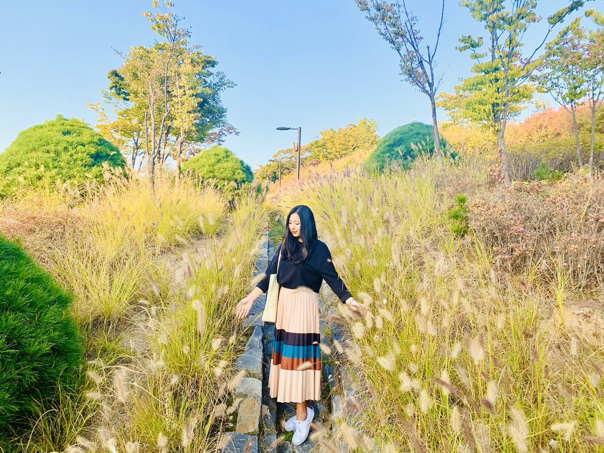 This is my GL team away from home. We all left campus together @ 7pm and stayed out to talk story until midnight on a... Tuesday. #turnup #orjustkorean 🇰🇷✌️ We all reported to work on time the next morning though! The definition of work-life balance differs greatly here. #jejuest