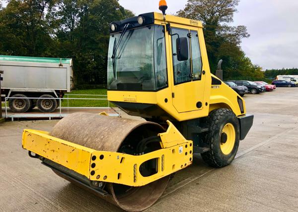 BOMAG 177 D-4 Roller bit.ly/2Wtz0fb Very clean 2012 Bomag 177 Roller. Only 1,400 hours -