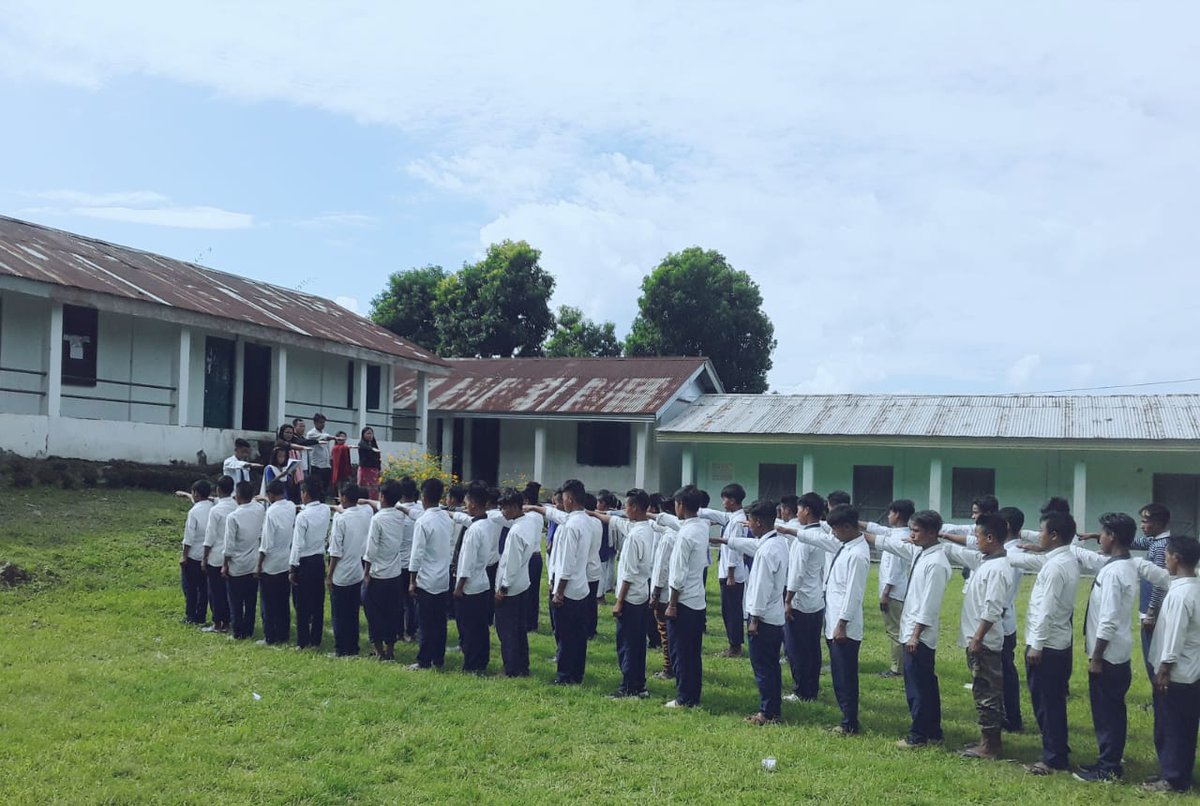 DC_LongdingAP's tweet photo. #RashtriyaEktaDiwas celebrated in Longding with fervour and enthusiasm. It was marked by Rashtriya Ekta oath, mini marathon and essay writing competition. @ArunachalDIPR @ArunachalCMO https://t.co/cKMRezVSeS