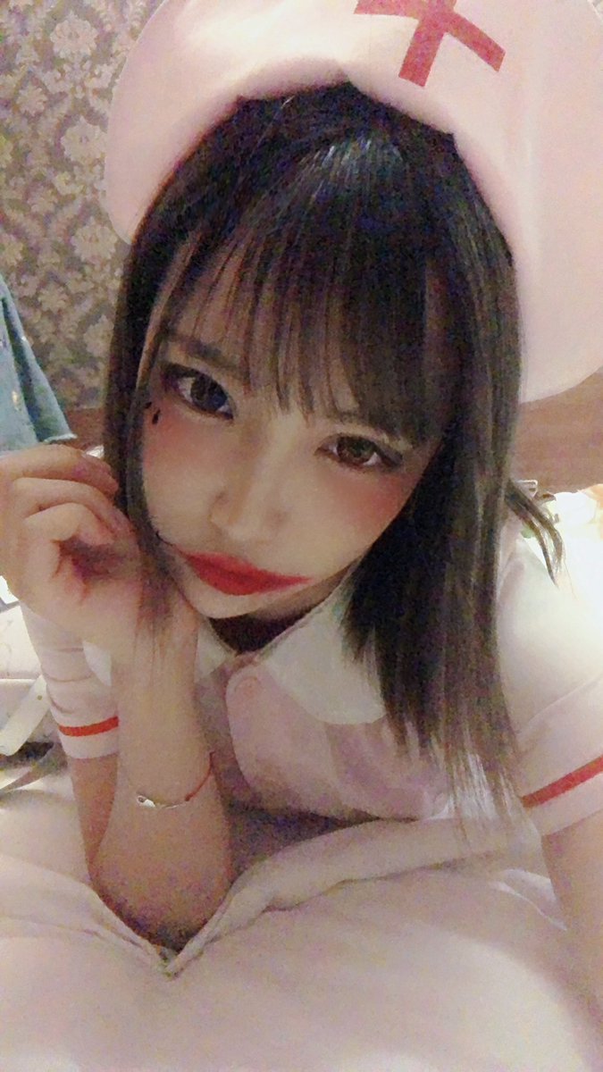 ハッピーハローウィン！
人喰いナースさんです！ https://t.co/JBGeTWLtw0
