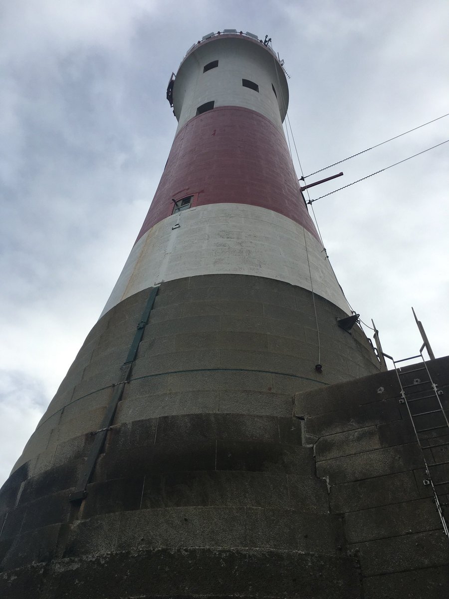 MSDCwellbeing's tweet photo. Loved this walk around #BeachyHeadLighthouse last year. Beautiful. #SussexHour #EastbourneHour https://t.co/cIyj2tdgN7