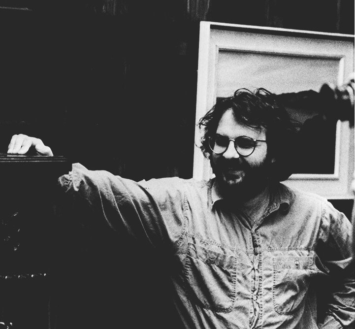Today is the birthday of peter jackson, who gave us great movies. happy birthday, peter. thanks for everything  